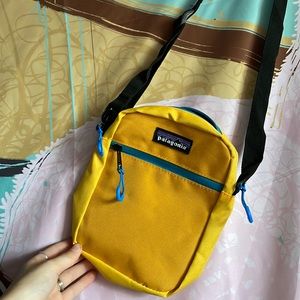 Yellow Patagonia side bag!